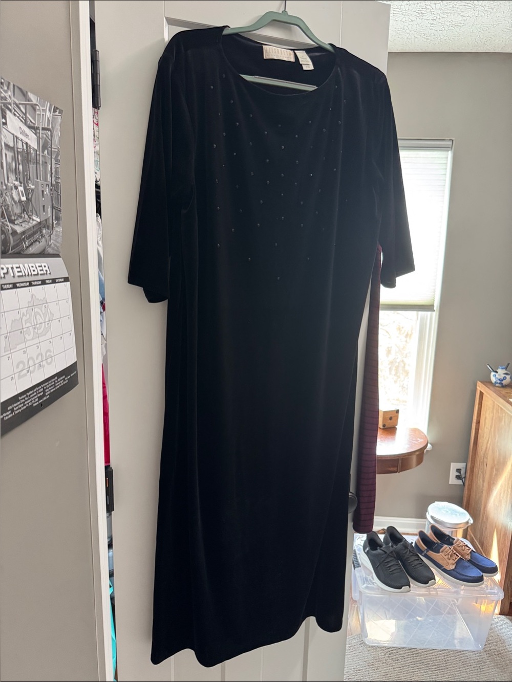 Elegant Black Velvet Maxi Dress with Subtle Bead Detail